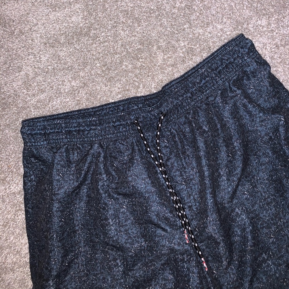 Livergy Black & Blue Swim Trunks size XL - Picture 3 of 7